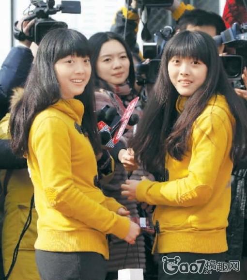 <em>双胞胎姐妹花张璐</em>和张琳落榜