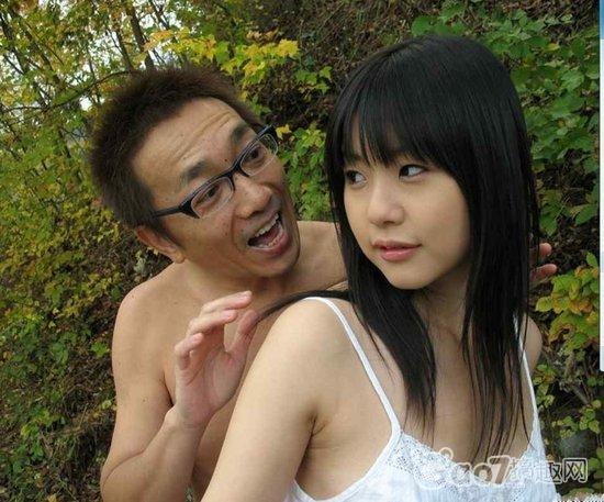 台15岁少女性爱日记曝:警员借办案与其上床