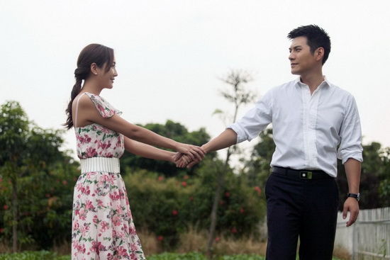 新浪娱乐讯 由严屹宽,杜若溪联袂主演,制作人郑凯南打造的电视剧