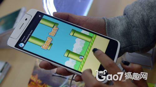 玩家小心!多个山寨版小鸟游戏含恶意软件